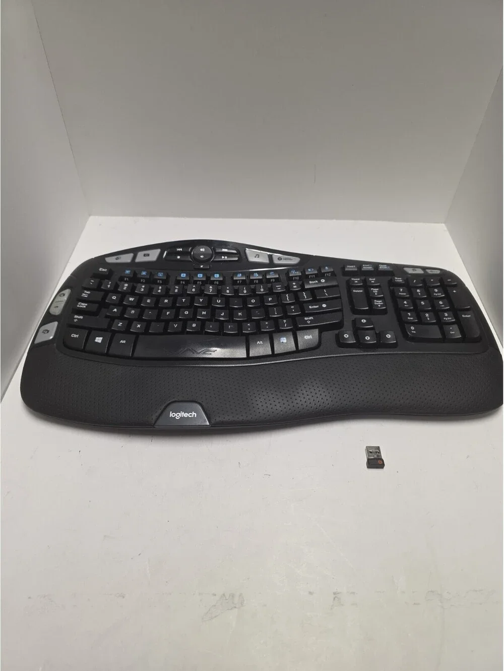 Logitech K350 Wireless Keyboard Ergonomic Comfort Wave w / Unifying USB Y-R0053